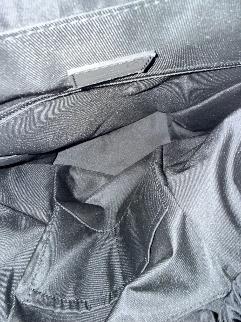 New Louis Vuitton Calfskin Monogramw Shadow Discovery Backpack in Black